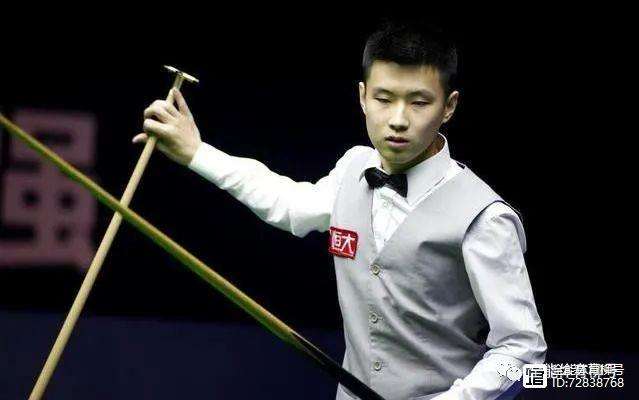 pgsoft包含川蜀朱雀队鏖战陇右战狼队，击剑大师赛险胜，核心复出即建功。边路成突破口的词条