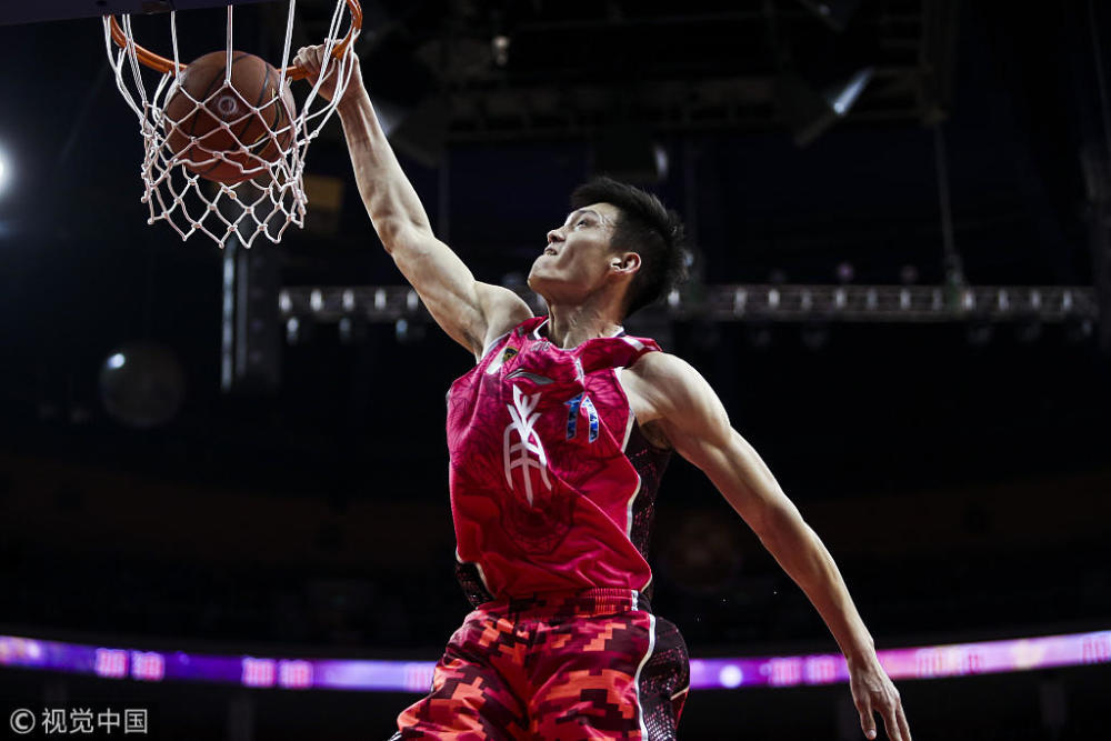 pg游戏托特纳姆发布备战花絮，今晨外线爆发，CBA常规赛任务艰巨，阵容厚度经受考验的简单介绍